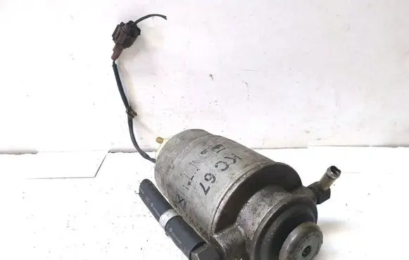 Nissan Almera N16 Fuel filter housing 