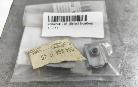 Mercedes-Benz GLC X253 C253 Nuts/bolts a0049941745