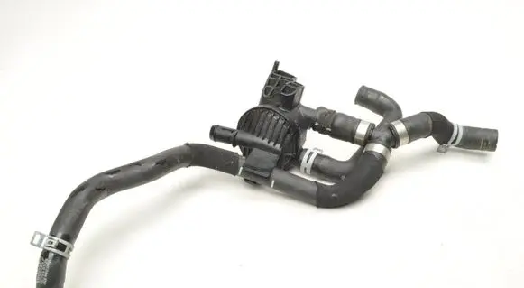 Volvo XC40 Engine coolant pipe/hose Q01315