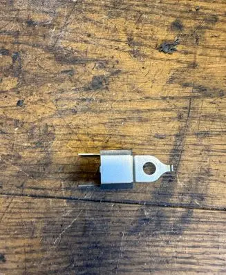 Nissan Leaf I (ZE0) Other relay 250022