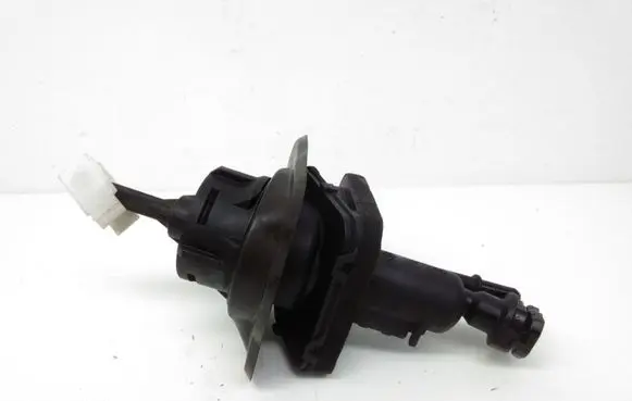 Ford Focus Clutch master cylinder KG19300