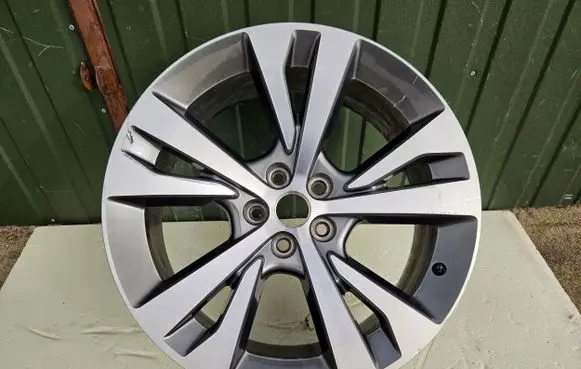 Ford Explorer R20 alloy rim 5X114