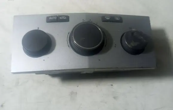 Opel Zafira B Climate control unit 13274229