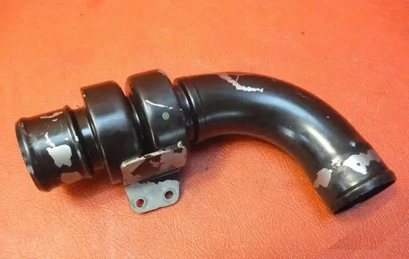 Nissan Navara Turbo air intake inlet pipe/hose