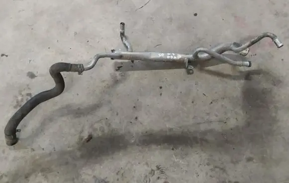 Volvo S60 Engine coolant pipe/hose