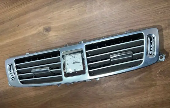 Mercedes-Benz CLS C218 X218 Dash center air vent grill A2188300054 08199002