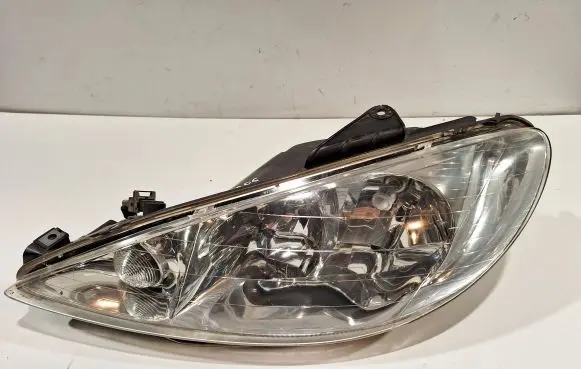 Peugeot 206 Headlight/headlamp 9628666880