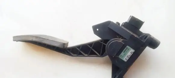 Renault Megane I Accelerator throttle pedal 0281002278 86910118