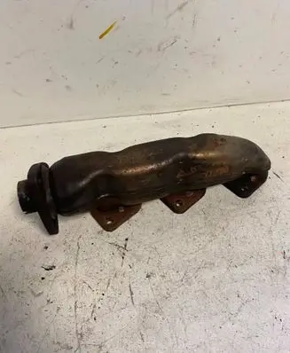 Audi A6 S6 C6 4F Exhaust manifold 059253033L