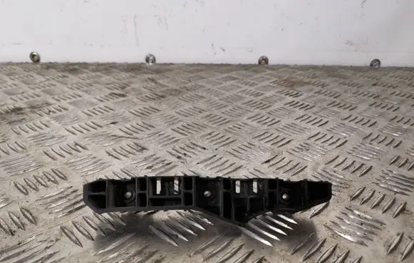 Hyundai i10 Front bumper mounting bracket 86516B9500