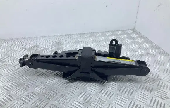 Audi A3 S3 8V Lift Jack 8V0011031 8V3012635B