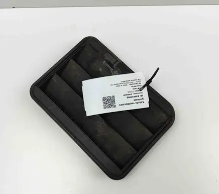 BMW i4 Quarter panel pressure vent 9176945