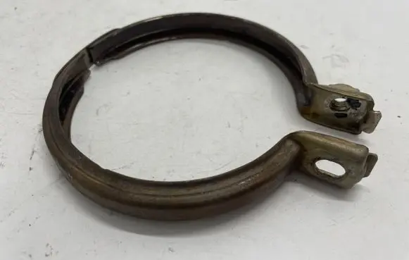 BMW 3 G20 G21 Muffler pipe connector clamp 7606136