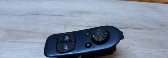 Volkswagen Sharan Electric window control switch 95VWA17167