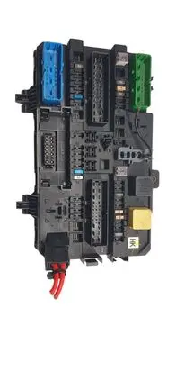 Opel Astra H Fuse module 13206762