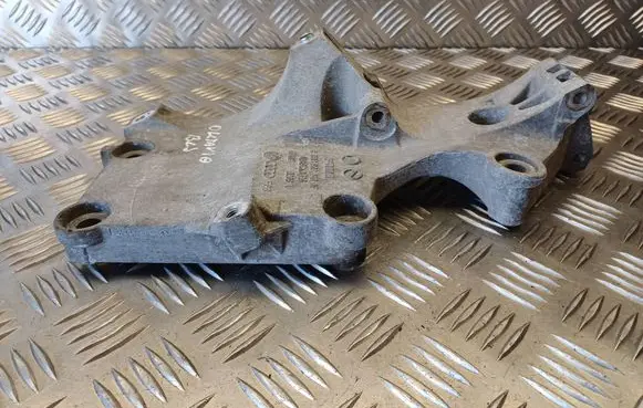 Skoda Octavia Mk2 (1Z) Generator/alternator bracket 038903143AF