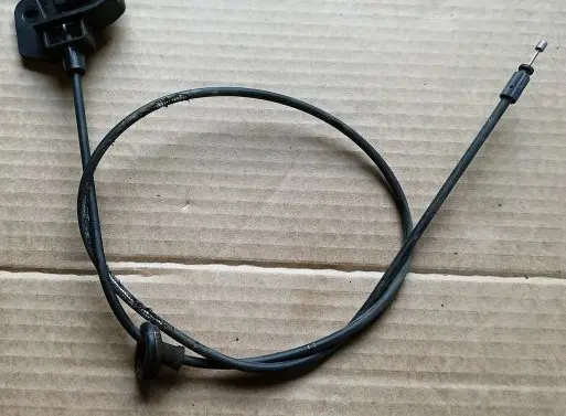 Land Rover Discovery 3 - LR3 Engine bonnet/hood lock release cable 