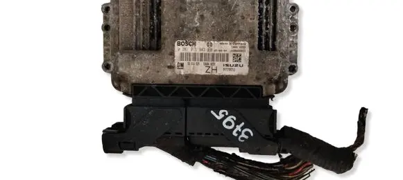 Opel Astra H Engine control unit/module 55556829 0281011943 8973785712
