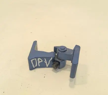 Volkswagen Golf VII Front door upper hinge 8K0831402P