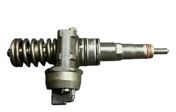 Volkswagen Golf V Fuel injector 038130073AG 0414720215