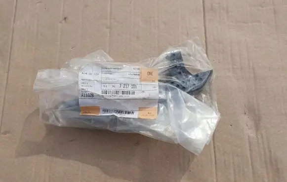 BMW 3 E90 E91 Engine compartment rubber 7217101