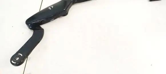 Mercedes-Benz E W211 Front wiper blade arm 2118201244 A2118201244