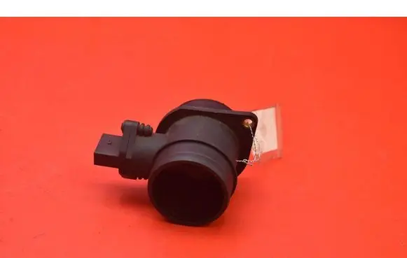 Volkswagen Bora Mass air flow meter 06A906461G