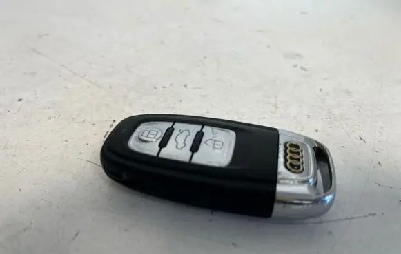 Audi A6 C7 Ignition key/card 4G0959754K