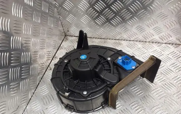 Hyundai Getz Front door blower motor 97112-1C000