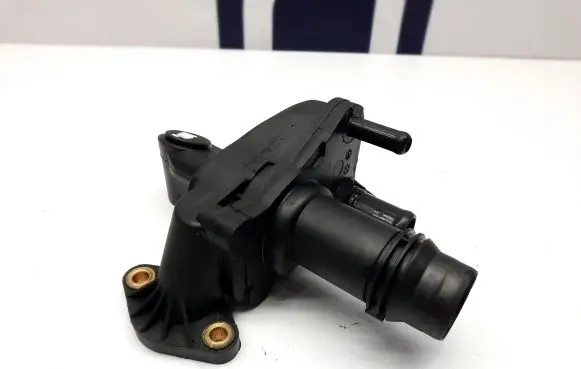 Jaguar XF X250 Engine coolant pipe/hose