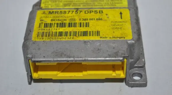 Mitsubishi Colt Airbag control unit/module MR587757
