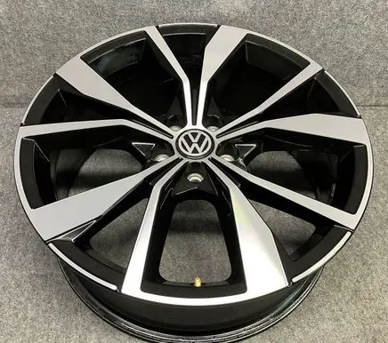 Volkswagen Taigo R18 alloy rim 2G7601025F