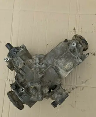 Volkswagen PASSAT B3 Rear differential 009525053A