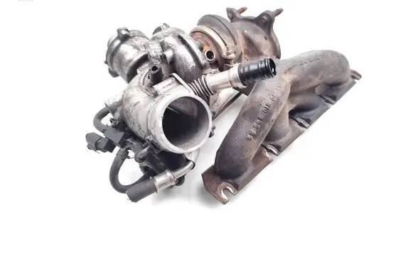 Audi A5 8T 8F Turbo 06H145702Q