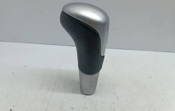 KIA Ceed Gear lever shifter trim leather/knob 