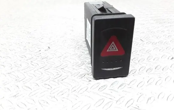 Volkswagen PASSAT B5.5 Hazard light switch 3B0953235D