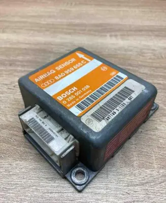 Audi A6 S6 C4 4A Airbag control unit/module 8A0959655C 0285001038