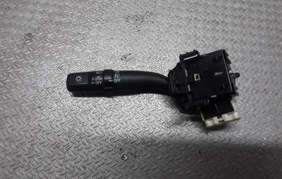 Toyota Corolla Verso AR10 Indicator stalk 8414005110