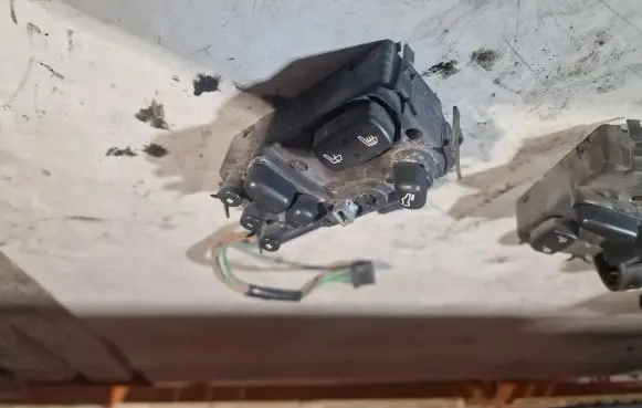 Seat control switch