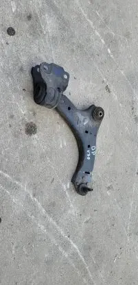 Volvo V70 Front lower control arm/wishbone