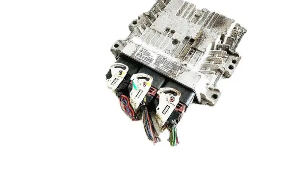 Peugeot 508 Engine control unit/module 9800268980