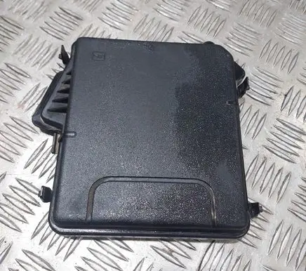 Renault Megane III Fuse box cover 284C40002R