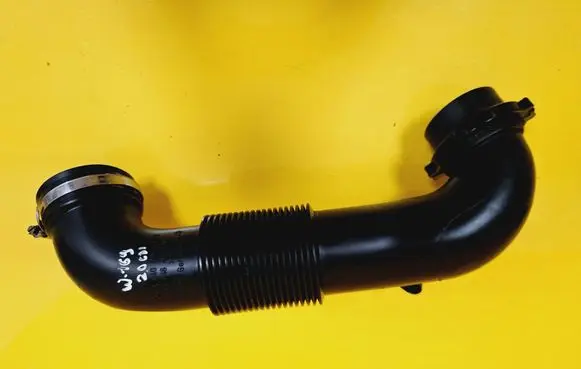 Mercedes-Benz A W169 Air intake hose/pipe A6400900929