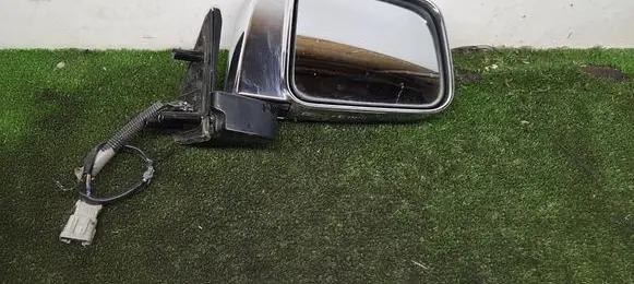 Nissan NP300 Front door electric wing mirror E4022906 E4012089
