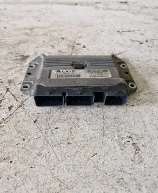 Renault Scenic II - Grand scenic II Engine control unit/module 8200298457 215842882A 8200321263
