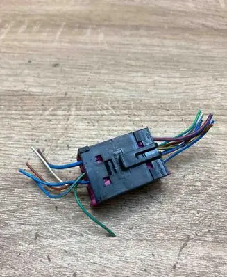 Volkswagen PASSAT B5 Plug wire 8A0972986 8A0972985