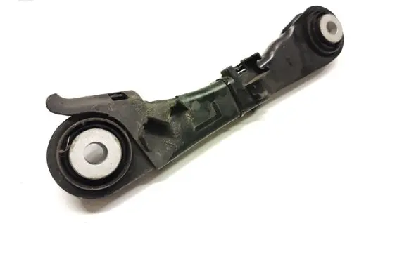 Rear control arm