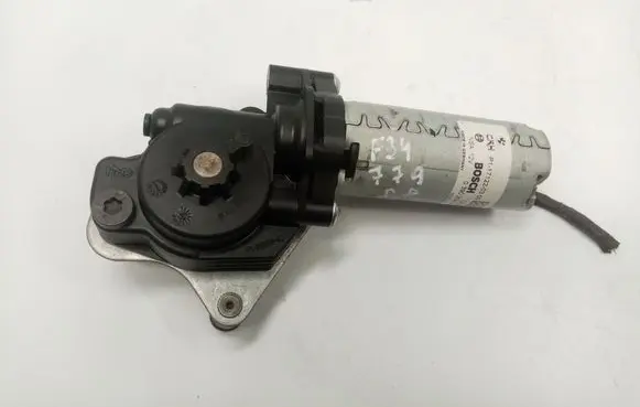 BMW 3 GT F34 Seat adjustment motor 0390204144 P11129102 P11712203