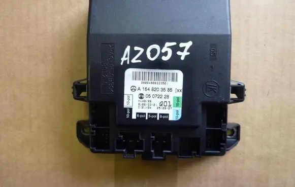 Mercedes-Benz R W251 Door control unit/module A1648203585 AZ057