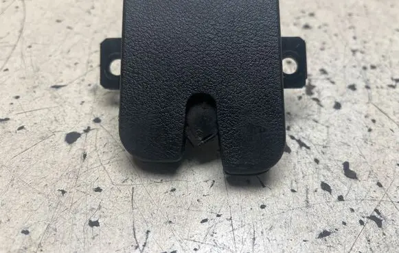Loading door lock